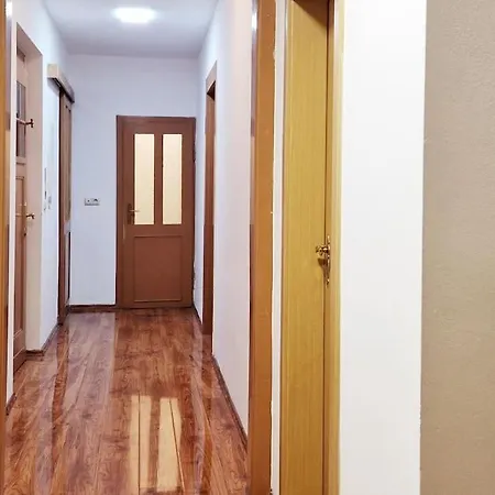 Apartment Grosse, Geraeumige Fuer Bis Zu 14 Personen! *