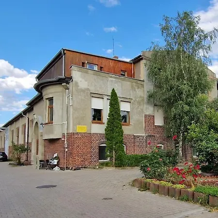 Apartment Grosse, Geraeumige Fuer Bis Zu 14 Personen! Leipzig